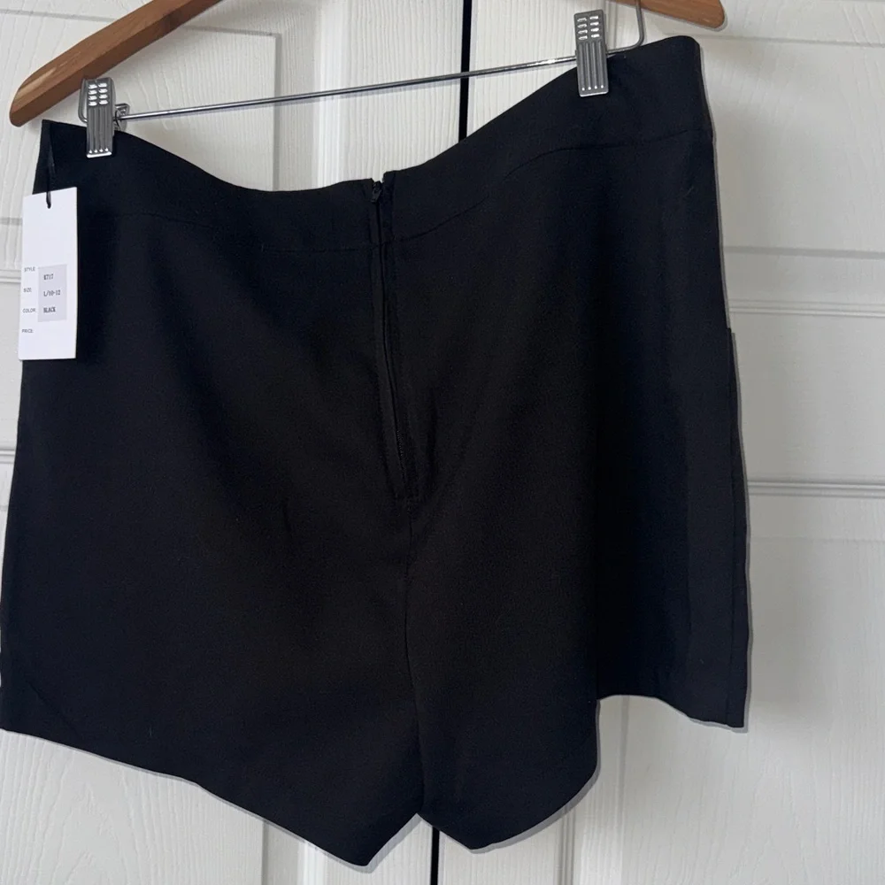 NWT Unique Vintage Black Shorts - Picture 3 of 3